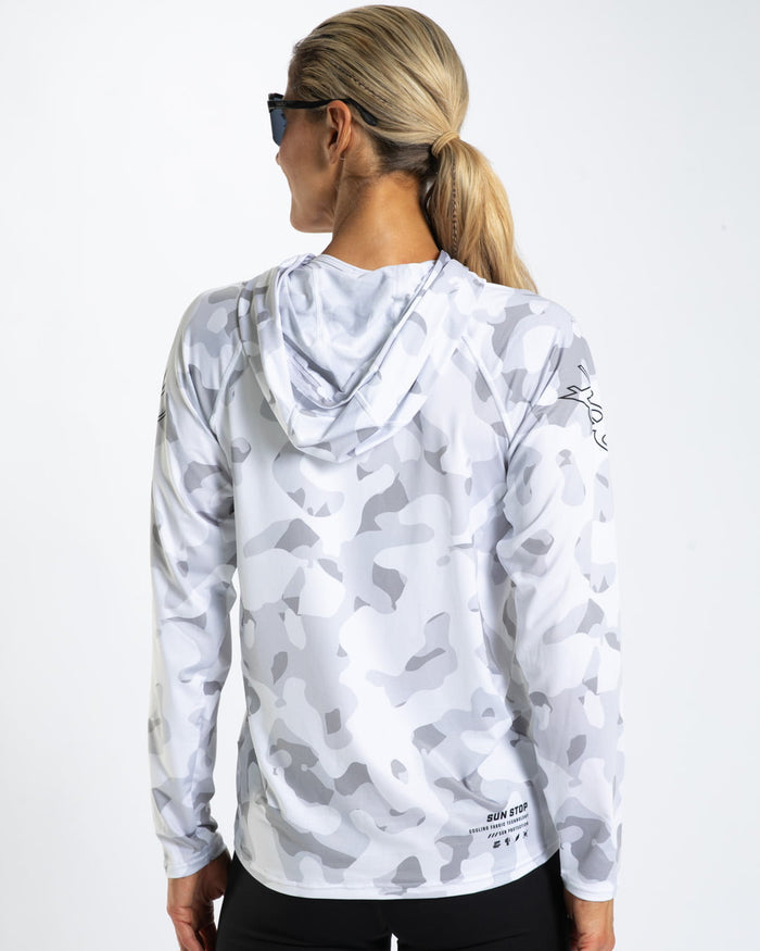Zoot Sports RUN LONG SLEEVE TEES Women's Ltd Run Sun Stop Hoodie - Snow Camo