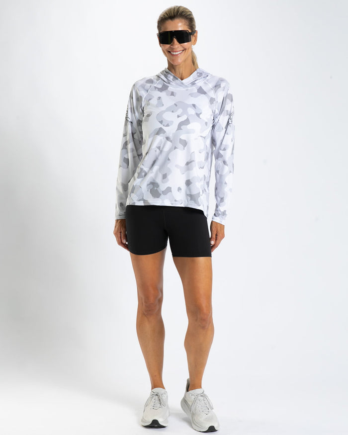 Zoot Sports RUN LONG SLEEVE TEES Women's Ltd Run Sun Stop Hoodie - Snow Camo